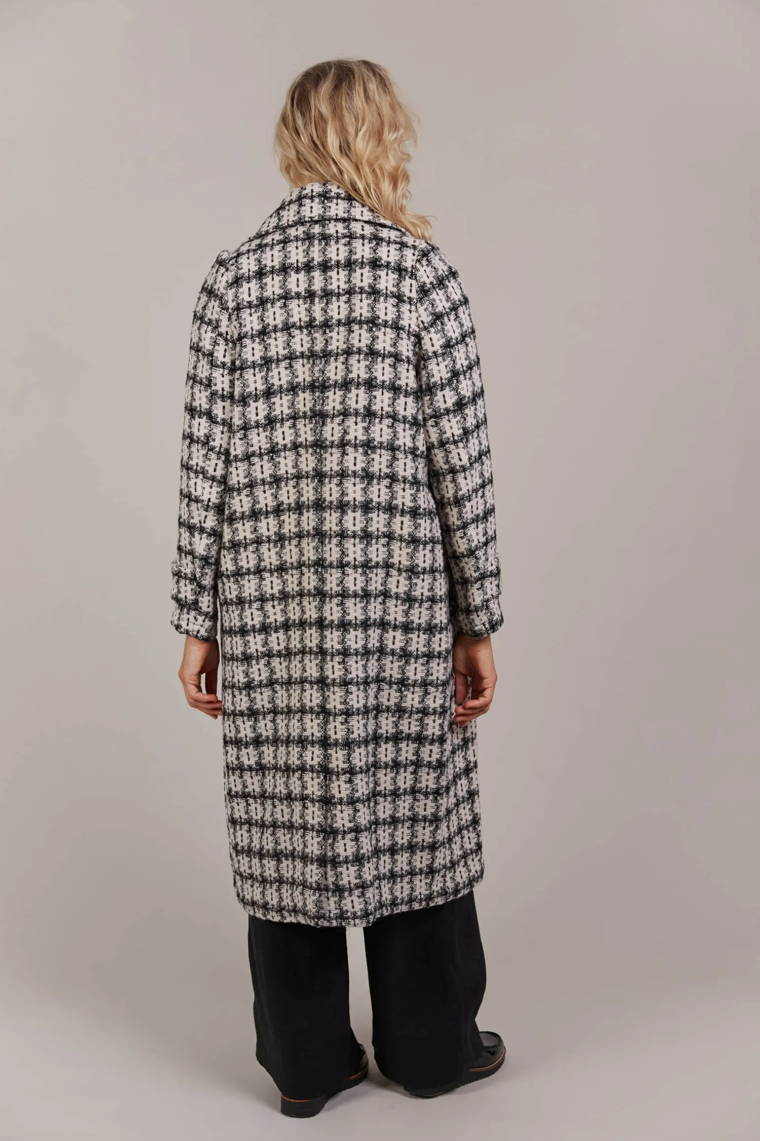 Aman Coat - Black