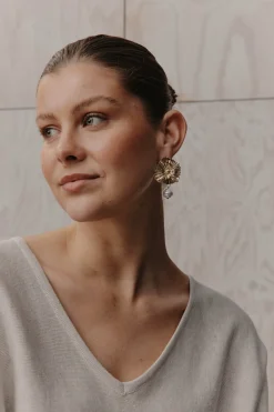 Aman Flora Earring - Gold
