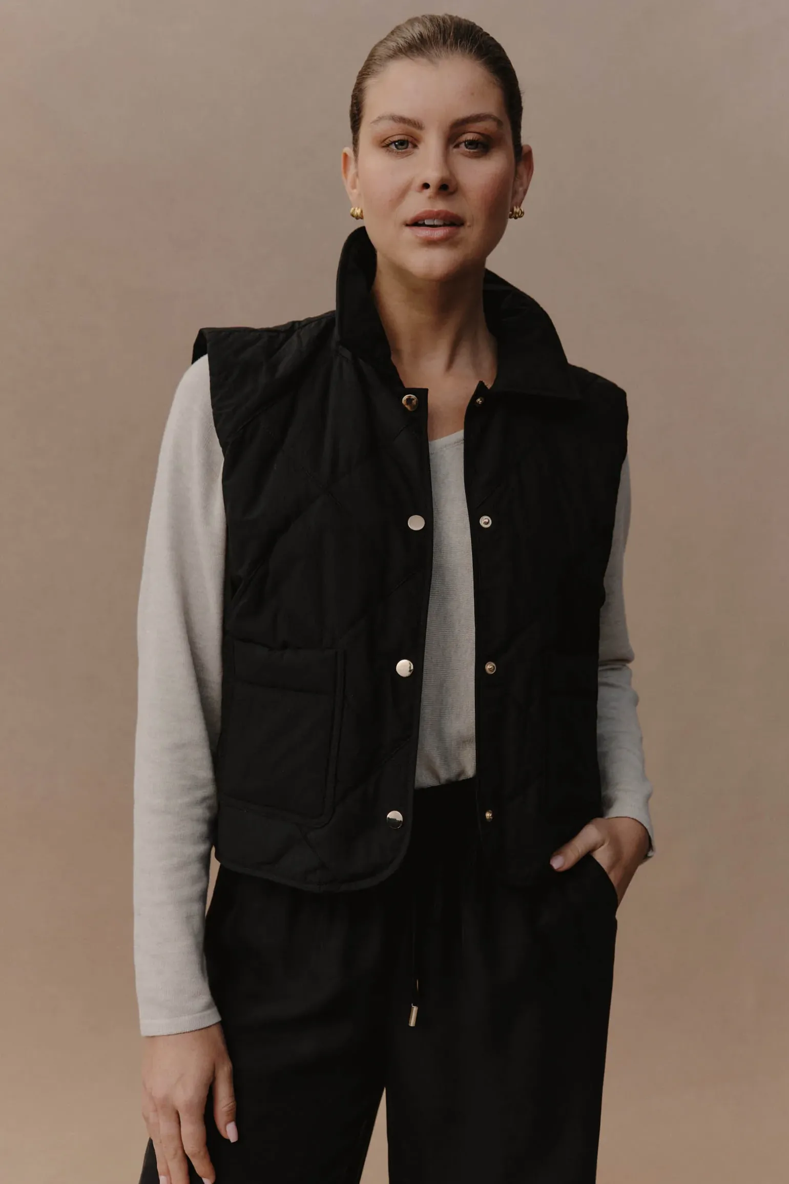 Argo Crop Vest - Black