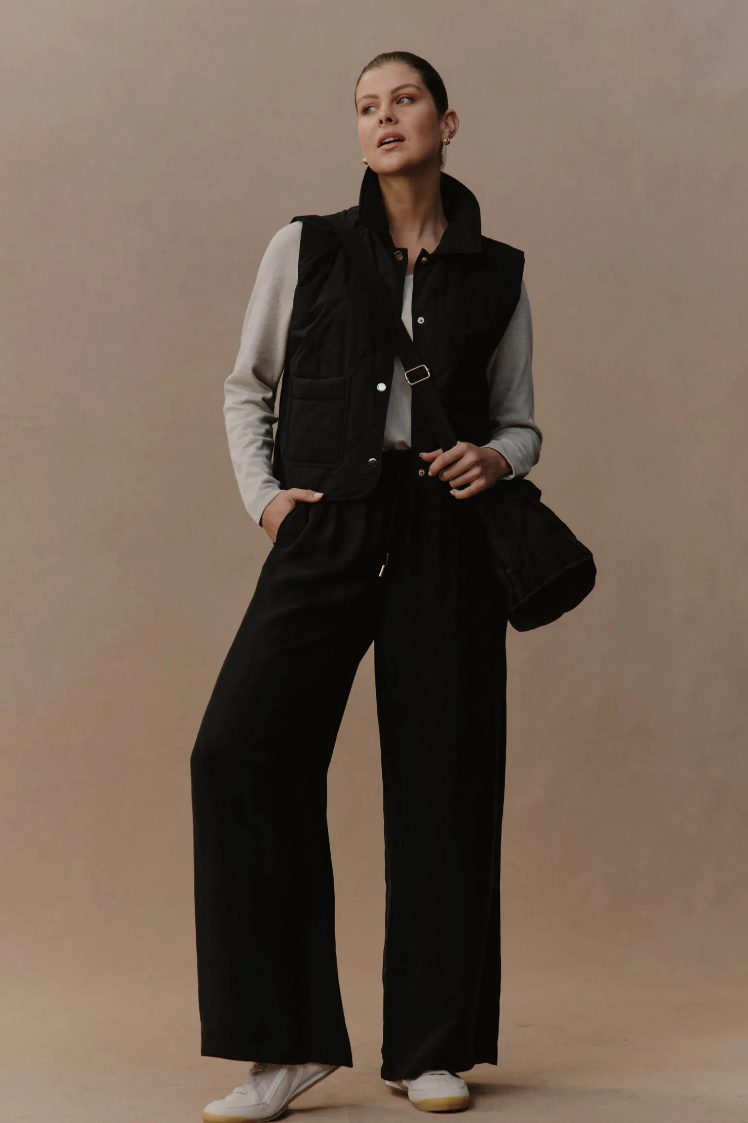 Argo Crop Vest - Black