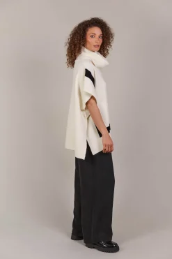 Avino Poncho - Ecru