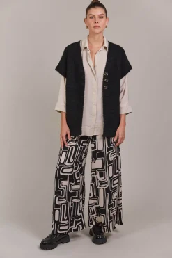Folie Button Vest - Black