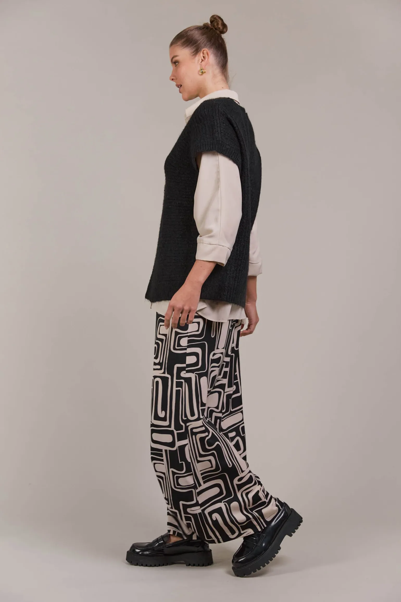 Folie Button Vest - Black