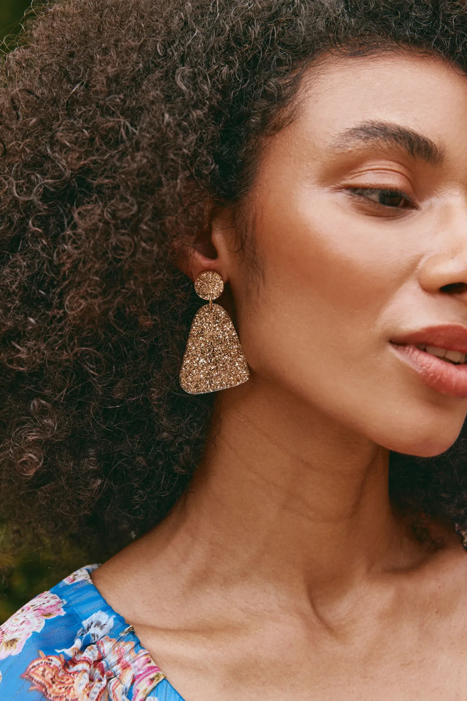 Jovial Sparkle Earring - Gold