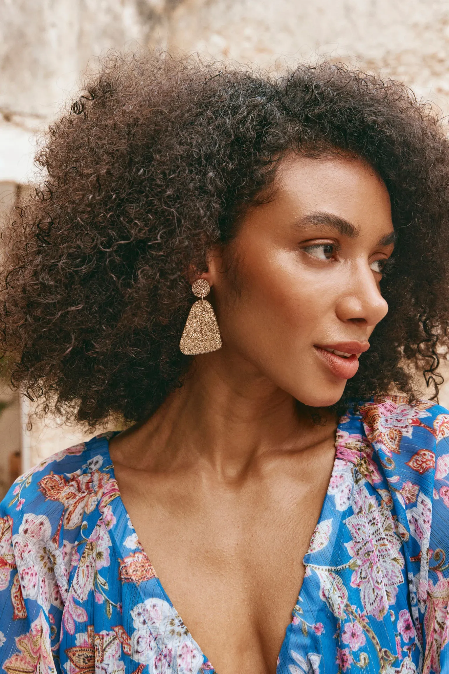 Jovial Sparkle Earring - Gold