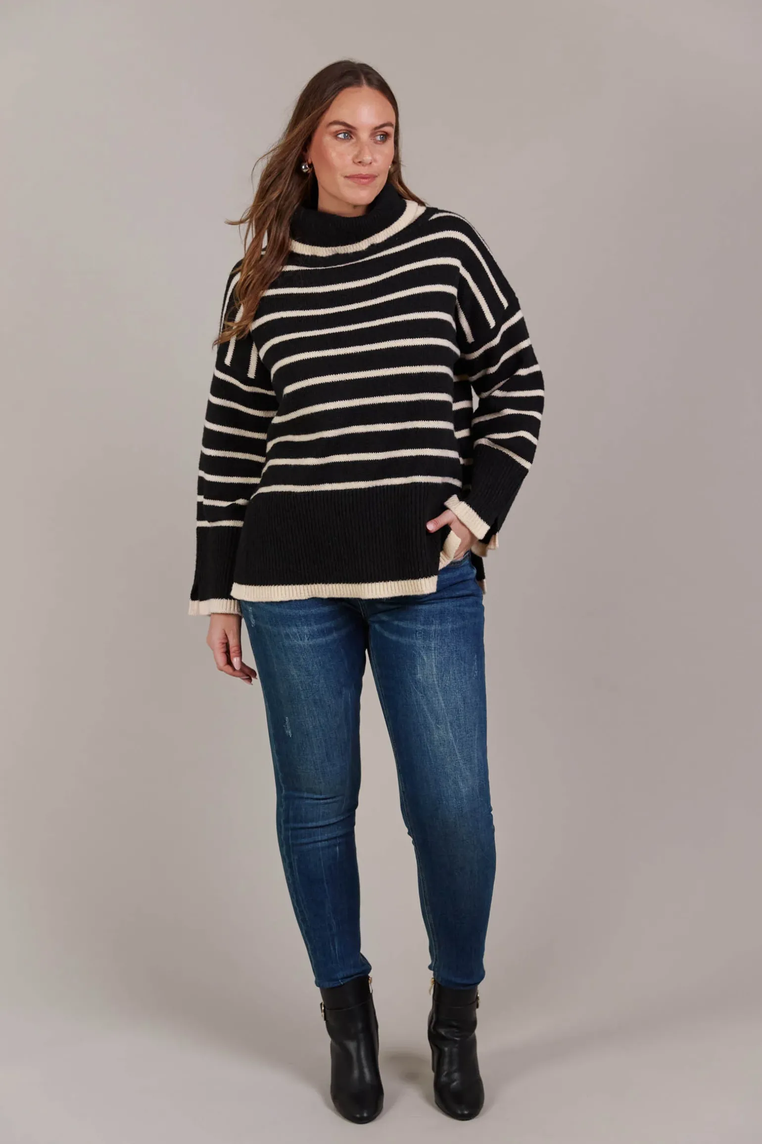 Katana Roll Neck Knit - Black