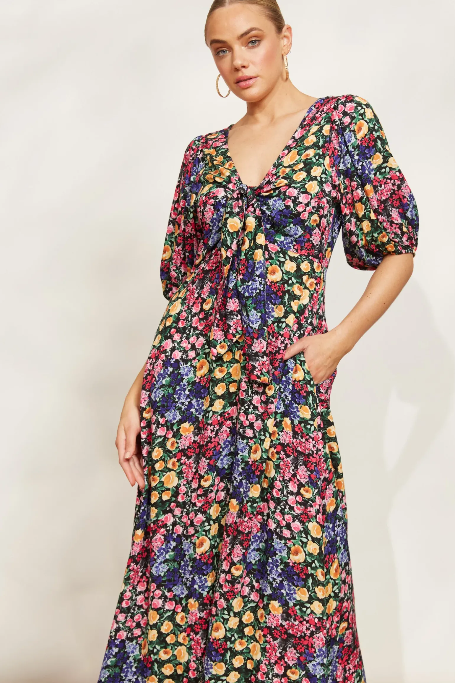 La Mer Tie Dress - Blume