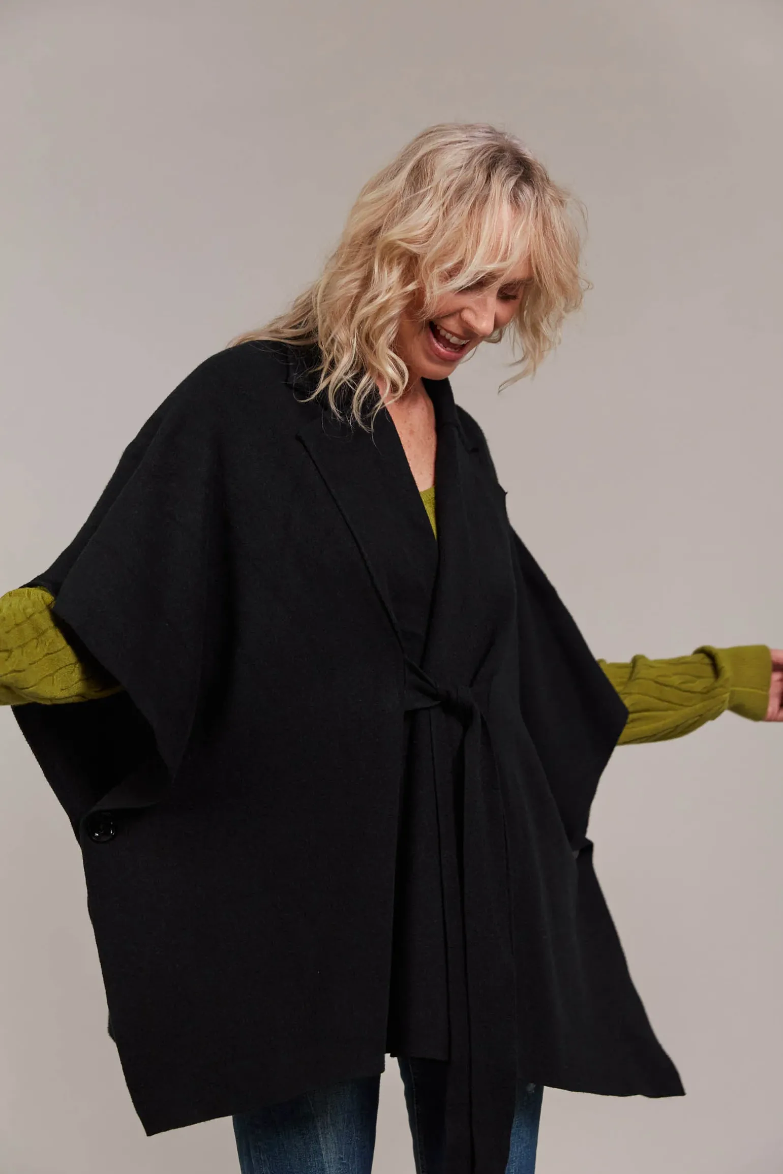 Palmer Knit Cape - Black