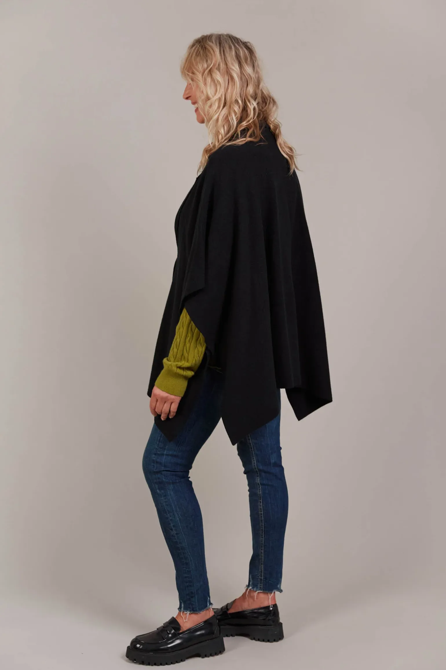 Palmer Knit Cape - Black