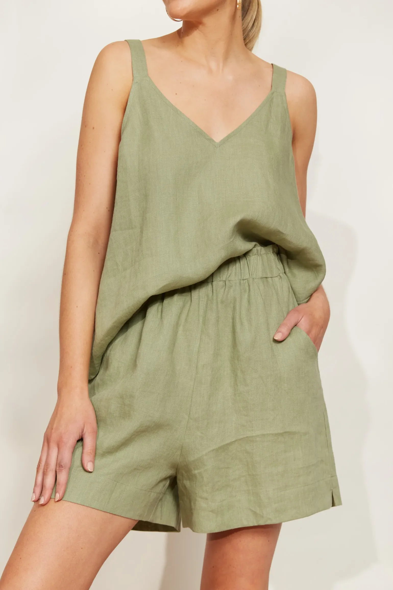 Sojourn Short - Aloe