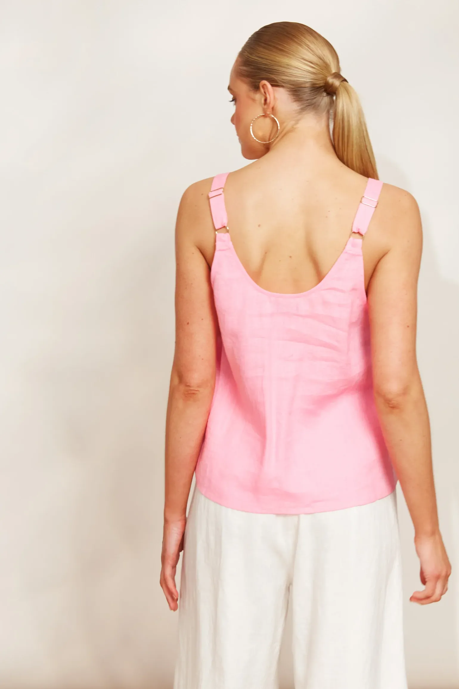 Sojourn Tank - Cameo