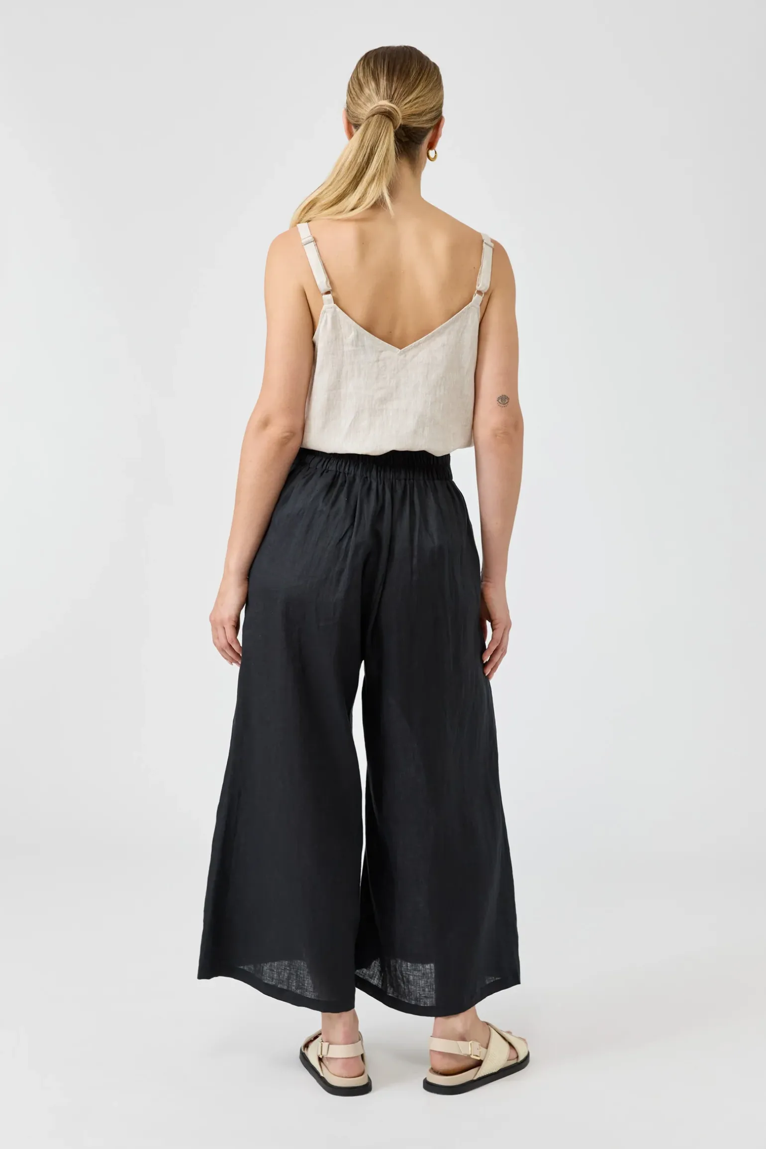 Studio Crop Pant - Ebony