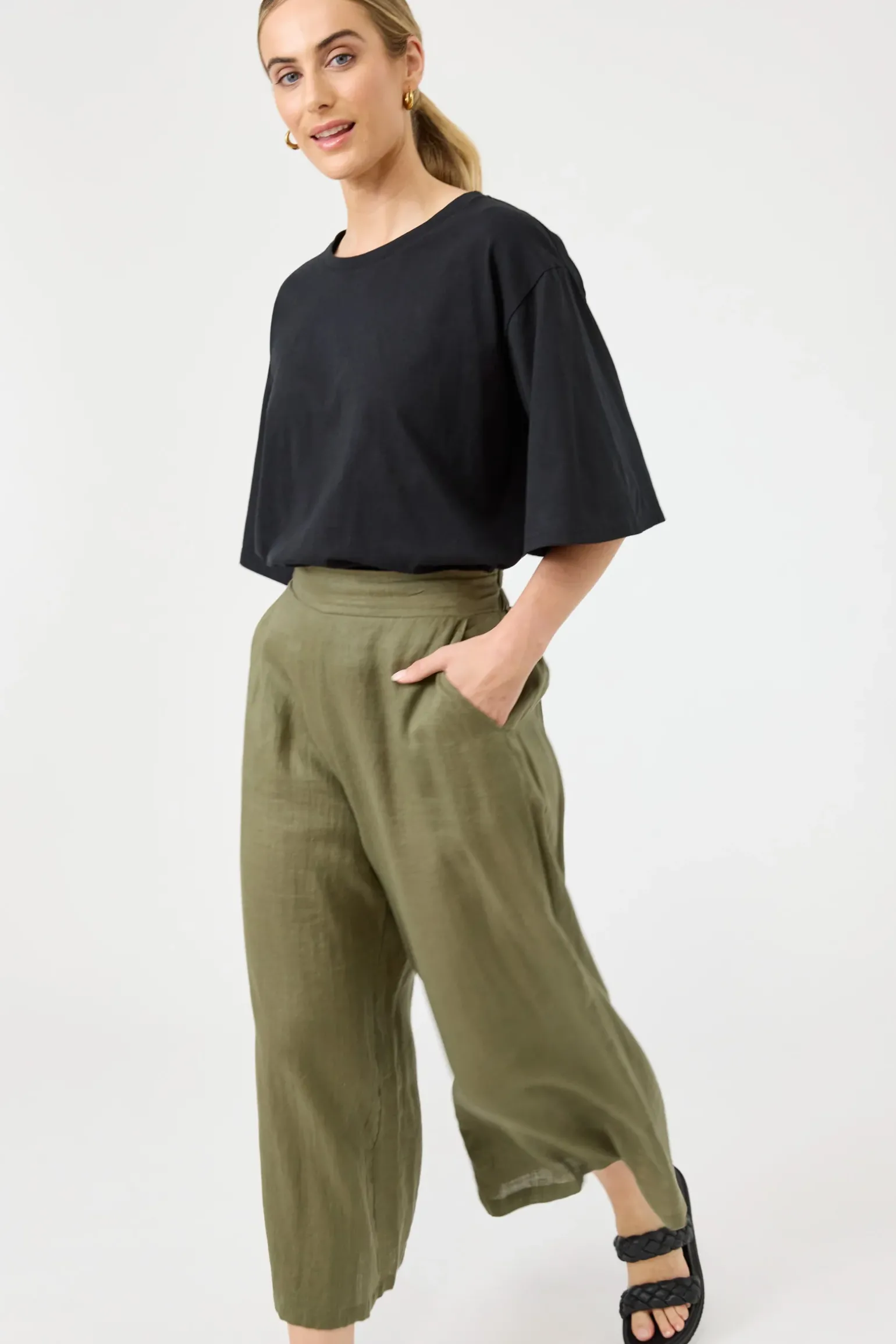 Studio Crop Pant - Khaki