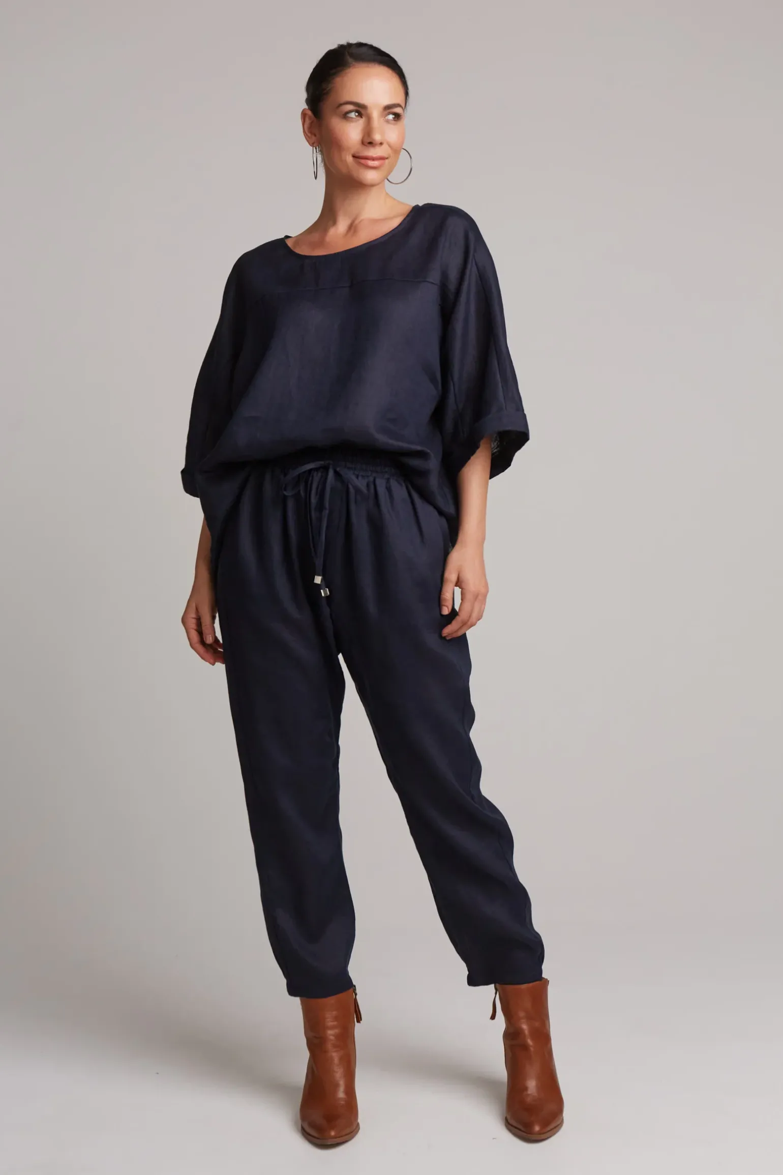 Studio Relaxed Pant - Navy