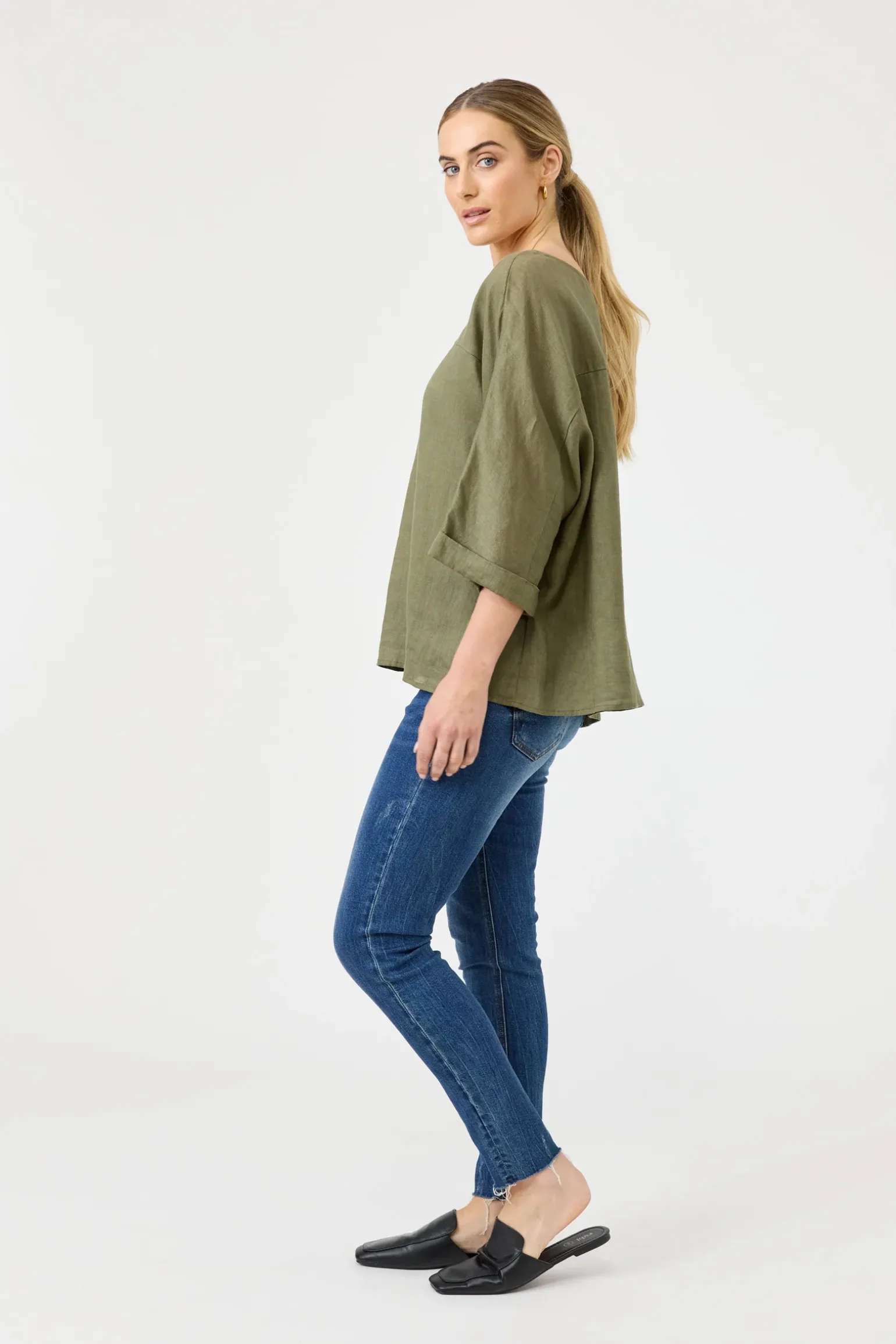 Studio Relaxed Top - Khaki