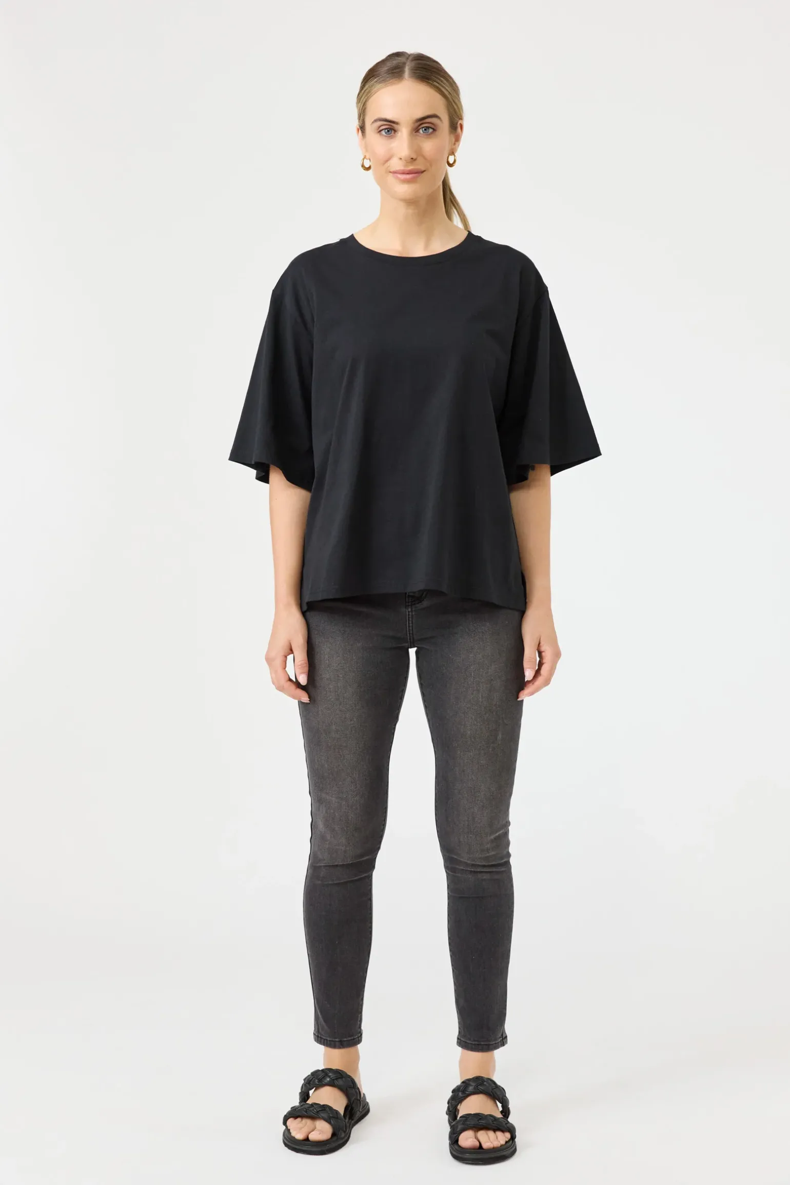 Studio Tshirt - Ebony